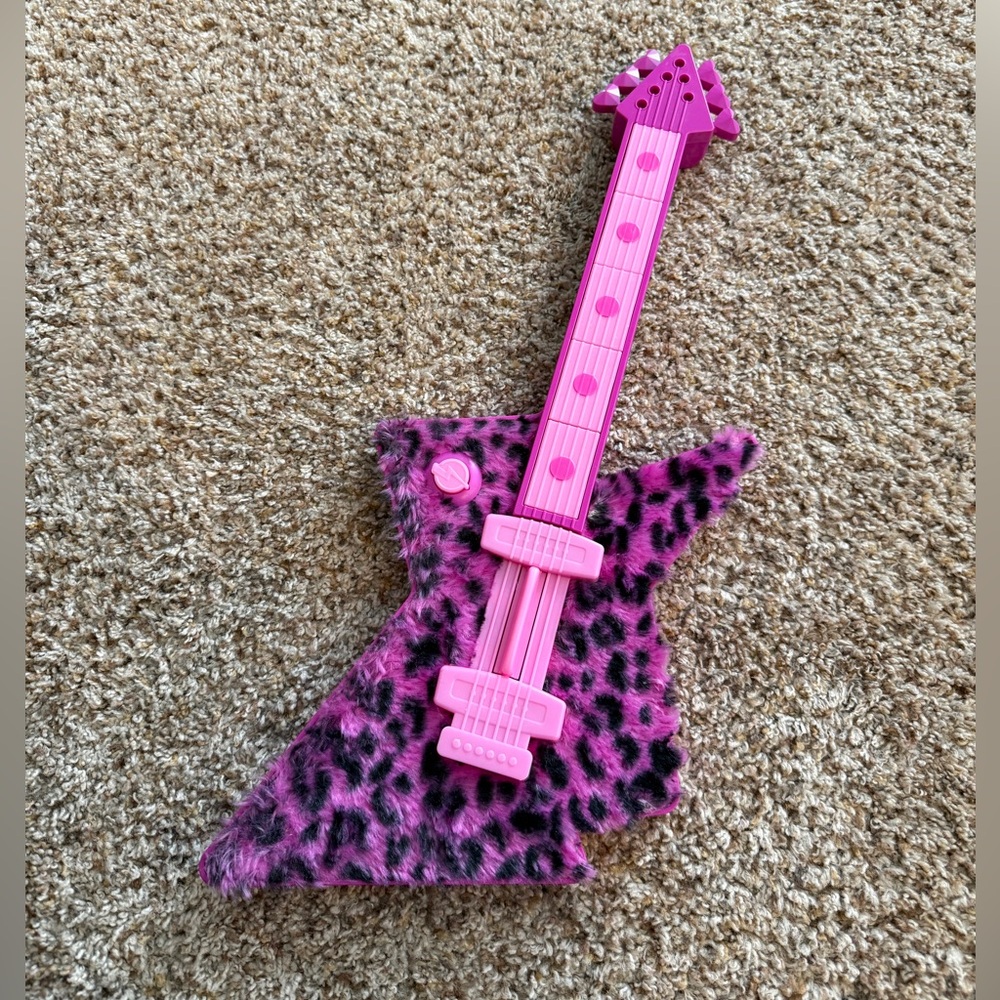 Trolls DreamWorks World Tour Poppy's Rock Guitar